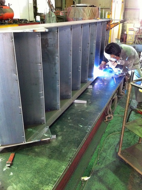 http://www.steel-factory.jp/blog/udata/2013/08/20130823-172800-thumb-480x642-725.jpg